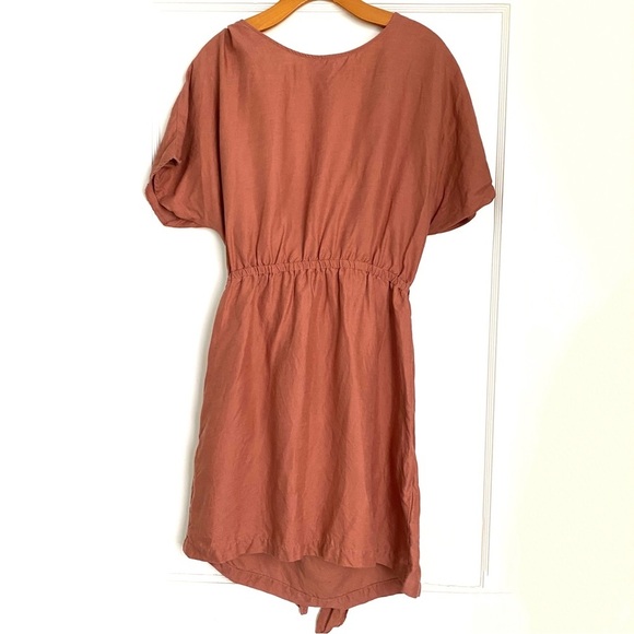 VETTA The Convertible Wrap Mini Dress Clay size Medium - Picture 5 of 9